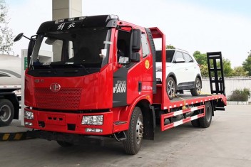 解放J6平板運輸車