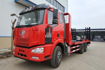 解放J6后八輪平板運(yùn)輸車