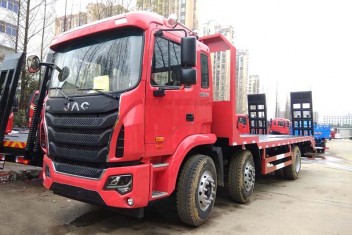江淮K5前四后四平板運(yùn)輸車
