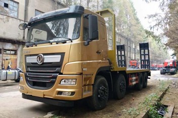東風(fēng)D7前四后八平板運(yùn)輸車