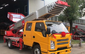 江鈴雙排32米藍(lán)牌云梯車