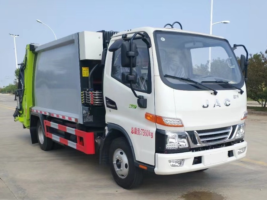 國(guó)六江淮駿鈴V3壓縮垃圾車