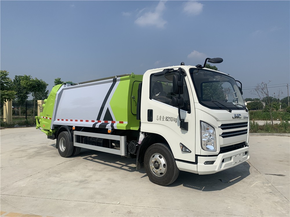 國(guó)六江鈴凱悅高端8方壓縮垃圾車