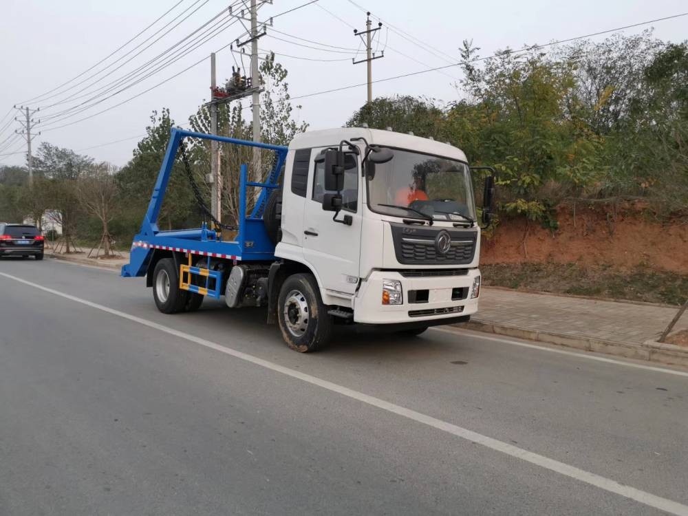 國六東風(fēng)天錦12方擺臂垃圾車