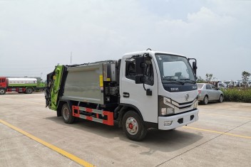 東風(fēng)多利卡國(guó)六6方壓縮式垃圾車(chē)