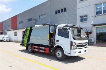 東風(fēng)多利卡國(guó)六8方壓縮式垃圾車(chē)