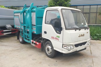 國(guó)六藍(lán)牌江淮康玲X1掛桶垃圾車