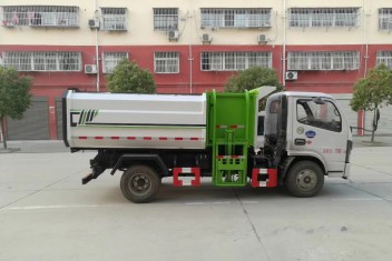 國六東風5方掛桶垃圾車