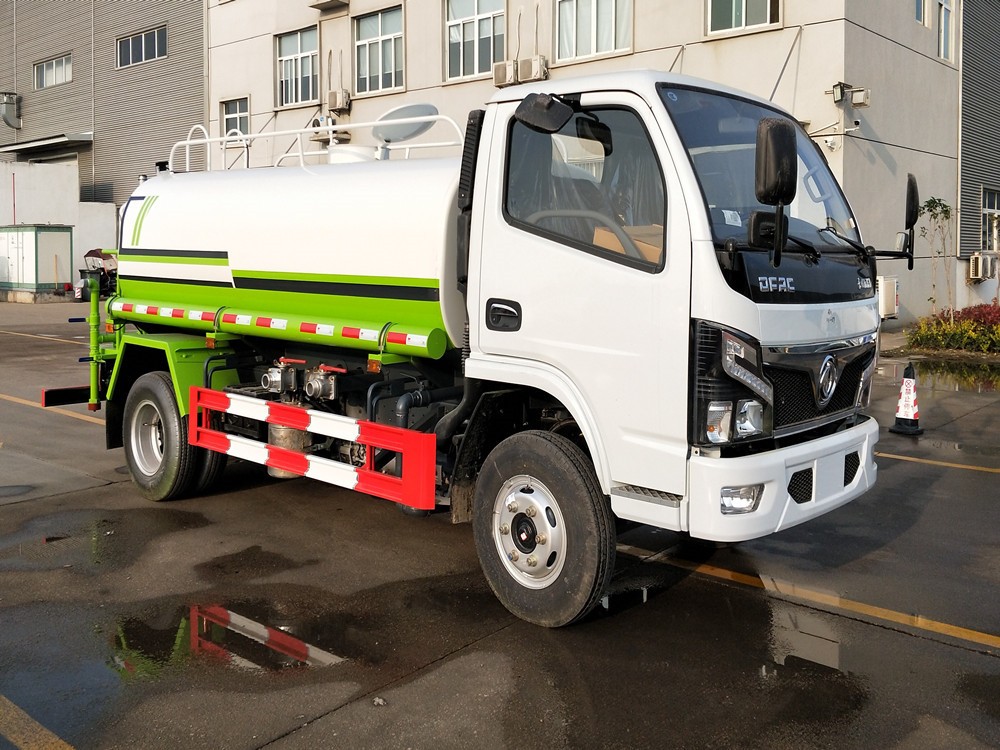 國六東風(fēng)5方灑水車