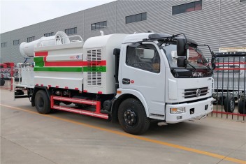 國(guó)六東風(fēng)8方抑塵車